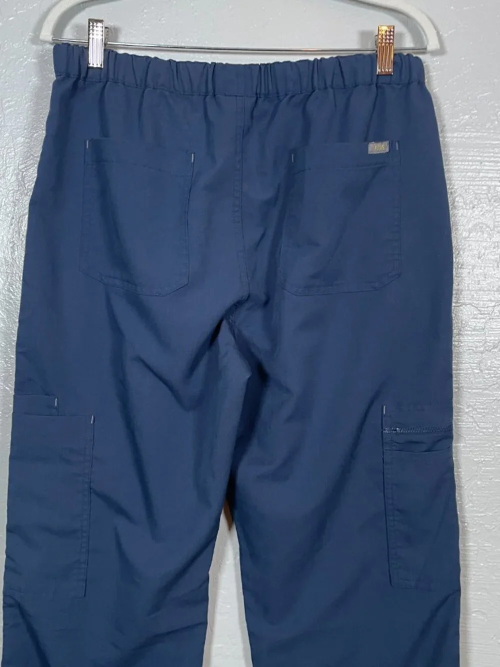 FIGS Men L Navy Blue Cairo Cargo Scrub Pants Drawstring Waist Technical Pockets